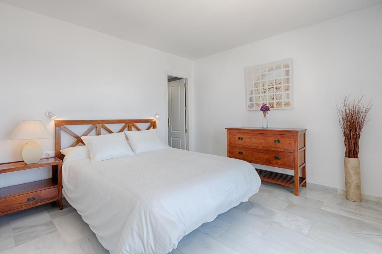 Front Sea View Apartment אסטפונה מראה חיצוני תמונה