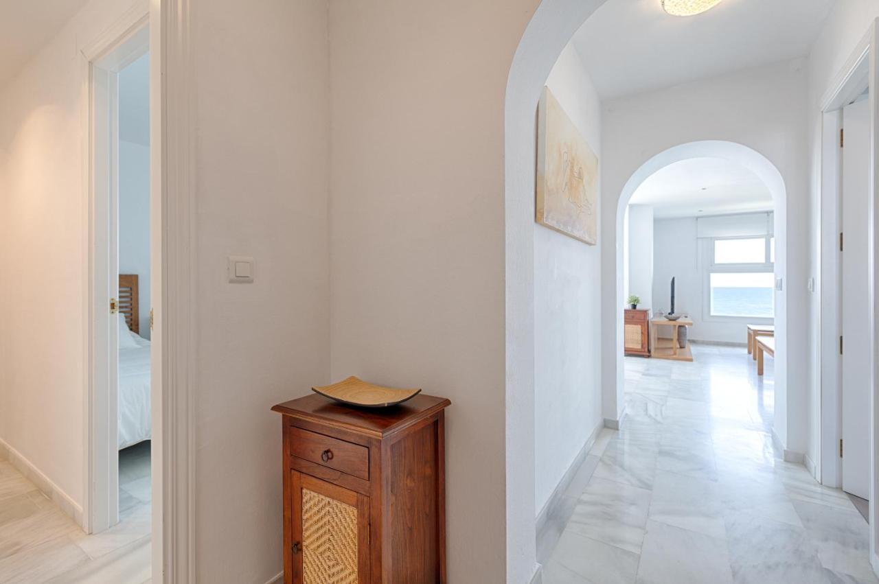 Front Sea View Apartment אסטפונה מראה חיצוני תמונה